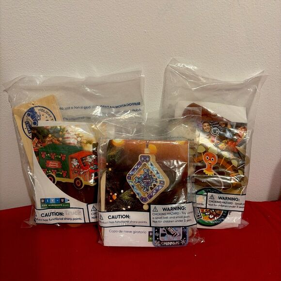 Lowe’s Holiday DIY-U Kits Christmas Ornament Turkey Truck Craft Build Kit Age 4+ - Picture 1 of 5